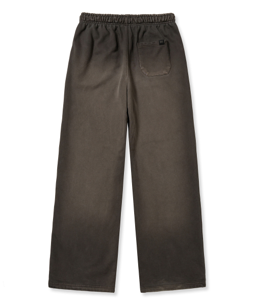 BROWNBREATH（ブラウンブレス）の「W TAG DIRTY SWEAT PANTS - BROWN（スウェットパンツ・メンズ・その他・S/M）」の2枚目の写真