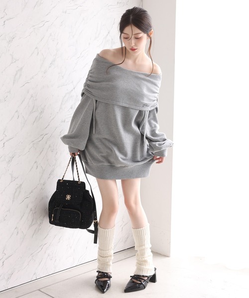 one after another NICE CLAUP（ワンアフターアナザーナイスクラップ）の「フード付きオフショルパーカーワンピース（パーカー・レディース・ピンク/オフホワイト/杢グレー・FREE）」の12枚目の写真