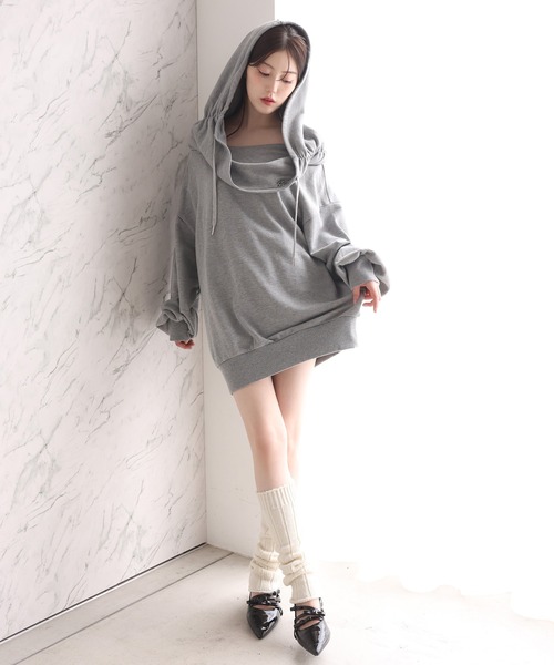 one after another NICE CLAUP（ワンアフターアナザーナイスクラップ）の「フード付きオフショルパーカーワンピース（パーカー・レディース・ピンク/オフホワイト/杢グレー・FREE）」の19枚目の写真