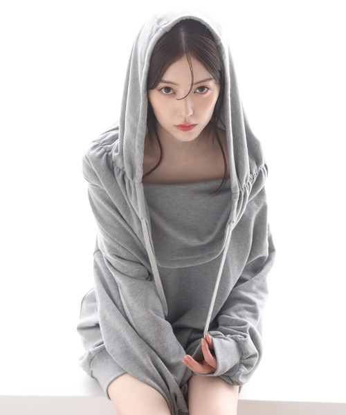 one after another NICE CLAUP（ワンアフターアナザーナイスクラップ）の「フード付きオフショルパーカーワンピース（パーカー・レディース・ピンク/オフホワイト/杢グレー・FREE）」の20枚目の写真