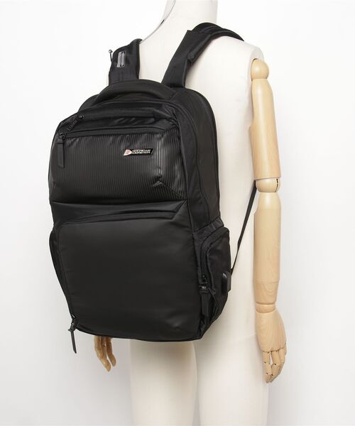 AMERICAN TOURISTER(アメリカンツーリスター)の「アメリカンツーリスター SEGNO 2.0 バックパック 3 ASR ブラック(バックパック/リュック・メンズ・ブラック・ONESIZE)」の15枚目の写真