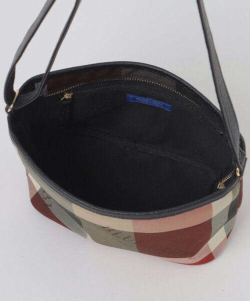 BLUE LABEL CRESTBRIDGE(ブルーレーベルクレストブリッジ)の「クレストブリッジチェックロゴプリントミニショルダー(ショルダーバッグ・レディース・レッド/ベージュ系その他・FREE)」の7枚目の写真