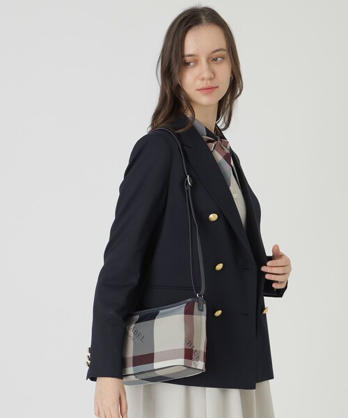 BLUE LABEL CRESTBRIDGE(ブルーレーベルクレストブリッジ)の「クレストブリッジチェックロゴプリントミニショルダー(ショルダーバッグ・レディース・レッド/ベージュ系その他・FREE)」の10枚目の写真