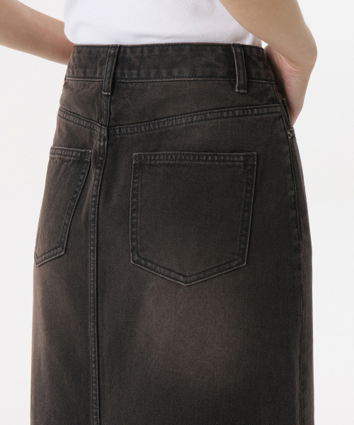 MUSINSA STANDARD WOMAN（ムシンサスタンダードウーマン）の「ウィメンズデニムマキシスカート[ラスティブラック]（スカート・レディース・その他・LARGE/MEDIUM/SMALL/X-SMALL）」の5枚目の写真