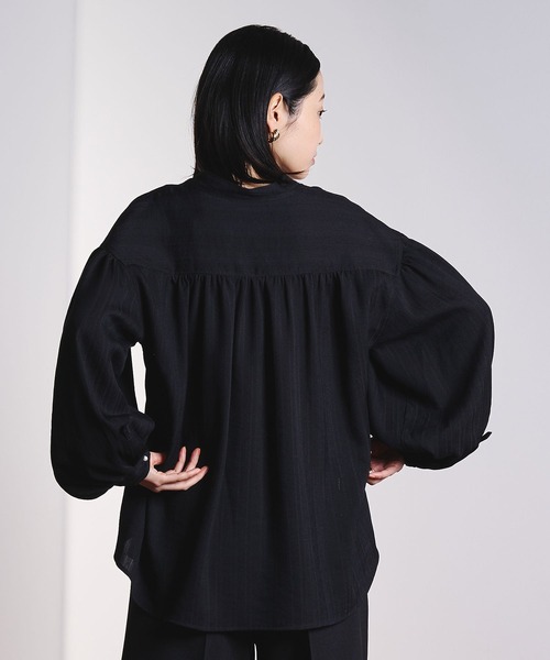 ROSE BUD（ローズバッド）の「(GENE HEAVENS)COTTON PEARL BUTTON SHIRT（シャツ/ブラウス・レディース・ブラック/ピンク/ブルー/オフホワイト・ONE SIZE）」の15枚目の写真