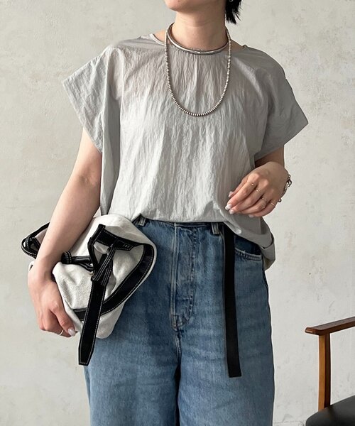 un dix cors(アンディコール)の「前後切り替えプルオーバー(Tシャツ/カットソー・レディース・ブラック/アイボリー・FREE)」の5枚目の写真