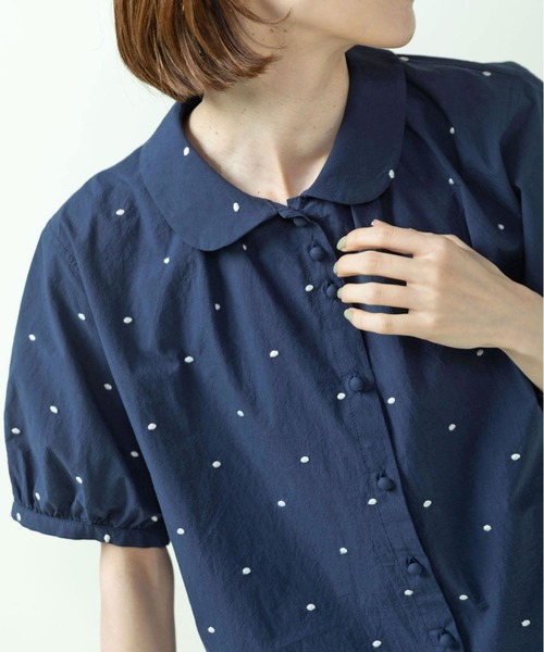 PAR ICI(パーリッシィ)の「DOT刺繍 丸襟ブラウス(セットアップ対応)(シャツ/ブラウス・レディース・ネイビー/アイボリー・FREE)」の6枚目の写真