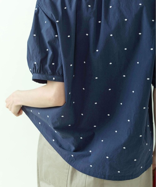 PAR ICI(パーリッシィ)の「DOT刺繍 丸襟ブラウス(セットアップ対応)(シャツ/ブラウス・レディース・ネイビー/アイボリー・FREE)」の8枚目の写真