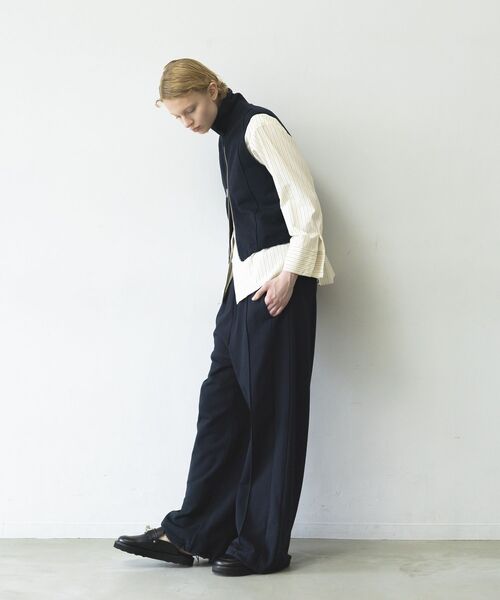 GARAGE OF GOOD CLOTHING（ガレージオブグッドクロージング）の「【日本製】裏毛ドロストショートベスト（ベスト・レディース・ホワイト系その他/ネイビー/杢グレー・FREE）」の6枚目の写真