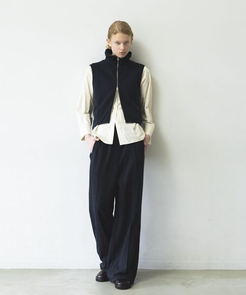 GARAGE OF GOOD CLOTHING（ガレージオブグッドクロージング）の「【日本製】裏毛ドロストショートベスト（ベスト・レディース・ホワイト系その他/ネイビー/杢グレー・FREE）」の8枚目の写真