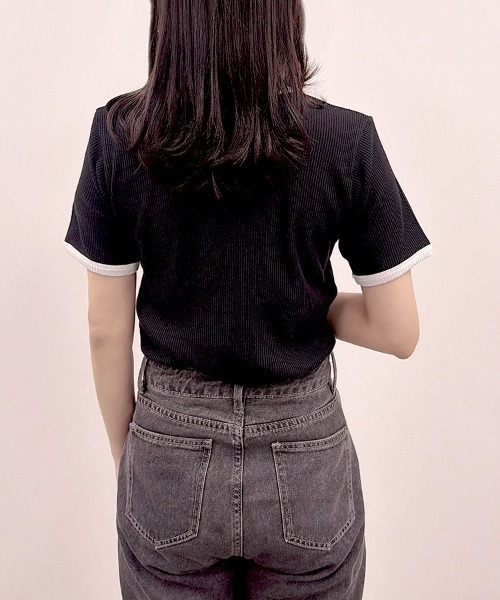 CLOTHY（クロシィ）の「【ベーシックを、ひとさじモードに】テレコバイカラーT（Tシャツ/カットソー・レディース・オフホワイト/ブラウン/ブラック・MEDIUM）」の10枚目の写真