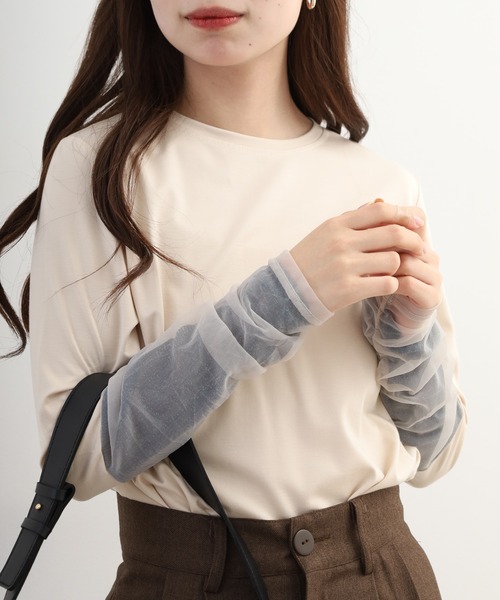 FUNALIVE(ファンアライブ)の「comoely closet 異素材ギャザーアクセントトップス 長袖(Tシャツ/カットソー・レディース・グレー/ホワイト・S/M)」の5枚目の写真