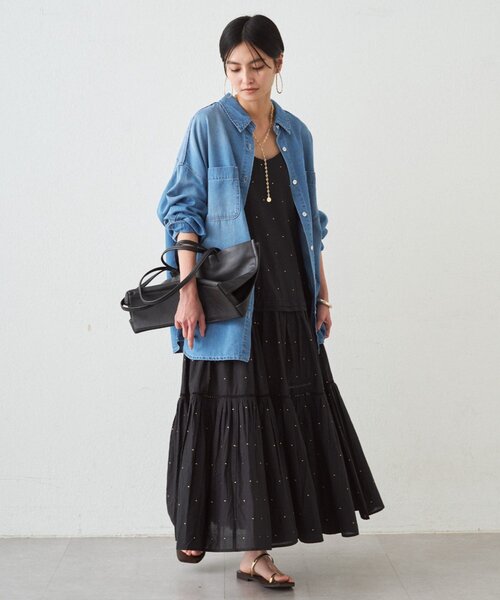 LOUNGEDRESS（ラウンジドレス）の「【サイズ展開あり/初夏まで着られる】フルイドデニムシャツ（シャツ/ブラウス・レディース・ブルー/ベージュ・SMALL/MEDIUM）」の13枚目の写真