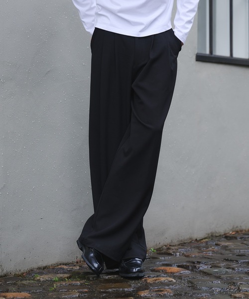 Regen Glanz（レーゲングランツ）の「2 tuck straight slacks / ツータックストレートスラックス（スラックス・メンズ・グレー/ブラック・LARGE/SMALL/MEDIUM）」の5枚目の写真