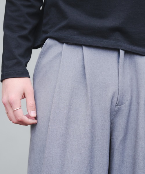 Regen Glanz（レーゲングランツ）の「2 tuck straight slacks / ツータックストレートスラックス（スラックス・メンズ・グレー/ブラック・LARGE/SMALL/MEDIUM）」の12枚目の写真