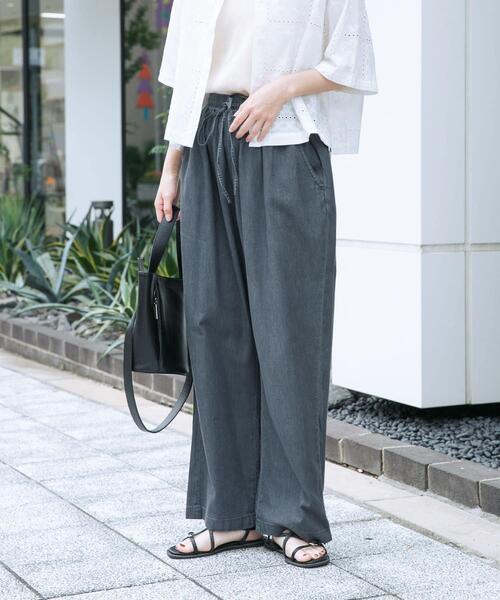 ITEMS URBANRESEARCH(アイテムズ アーバンリサーチ)の「『洗濯可』レーヨンデニムワイドパンツ(デニムパンツ・レディース・ブルー/ワンウォッシュ/ブラック・FREE)」の7枚目の写真