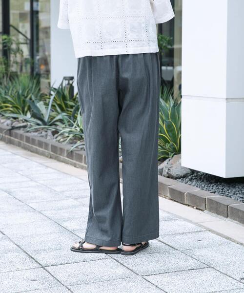 ITEMS URBANRESEARCH(アイテムズ アーバンリサーチ)の「『洗濯可』レーヨンデニムワイドパンツ(デニムパンツ・レディース・ブルー/ワンウォッシュ/ブラック・FREE)」の9枚目の写真