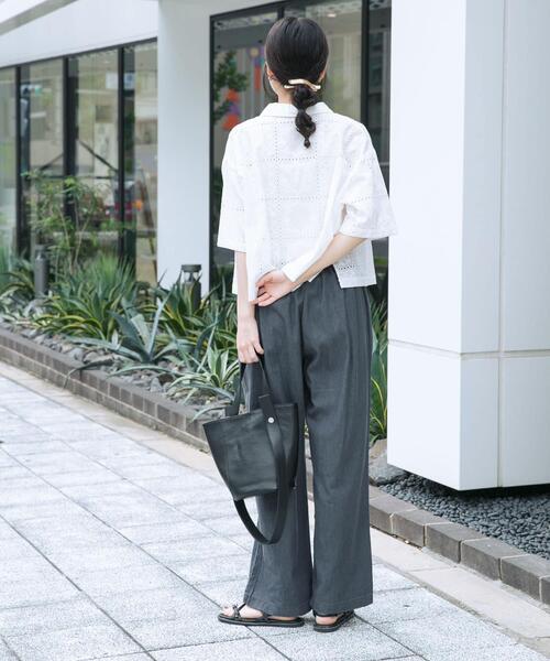 ITEMS URBANRESEARCH(アイテムズ アーバンリサーチ)の「『洗濯可』レーヨンデニムワイドパンツ(デニムパンツ・レディース・ブルー/ワンウォッシュ/ブラック・FREE)」の11枚目の写真