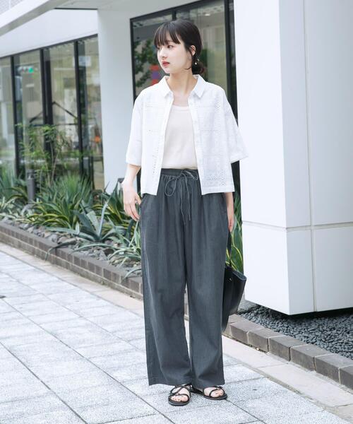 ITEMS URBANRESEARCH(アイテムズ アーバンリサーチ)の「『洗濯可』レーヨンデニムワイドパンツ(デニムパンツ・レディース・ブルー/ワンウォッシュ/ブラック・FREE)」の13枚目の写真