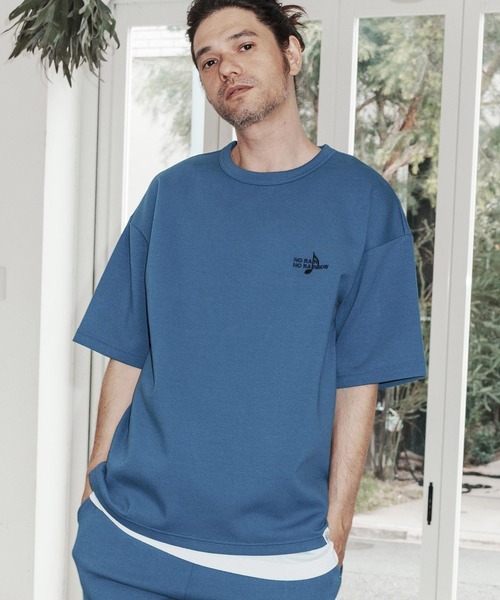 No Rain No Rainbow(ノーレインノーレインボー)の「mt10385-cardboard knit T-shirt with two-tone embroidery Tシャツ(NR26S-19)(Tシャツ/カットソー・メンズ・ホワイト/ブルー/ブラック・XL/L/M/S)」の3枚目の写真