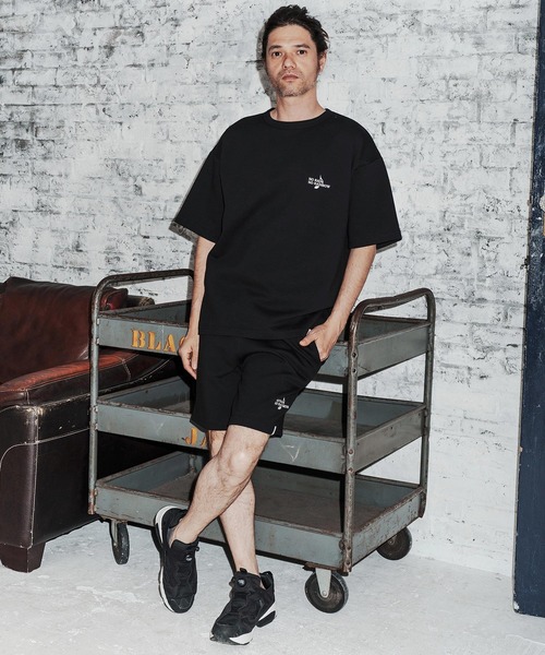 No Rain No Rainbow(ノーレインノーレインボー)の「mt10385-cardboard knit T-shirt with two-tone embroidery Tシャツ(NR26S-19)(Tシャツ/カットソー・メンズ・ホワイト/ブルー/ブラック・XL/L/M/S)」の7枚目の写真