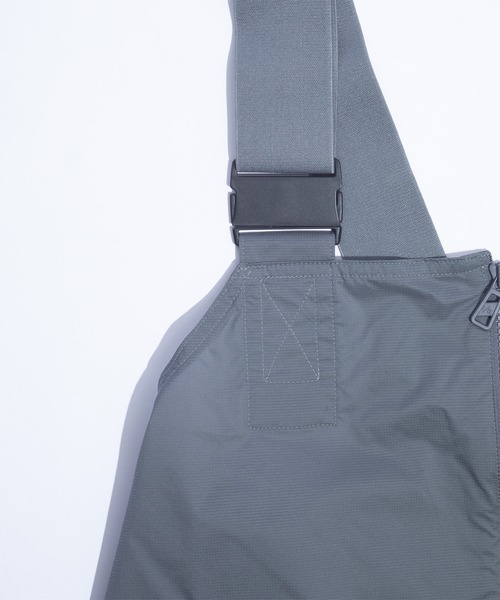 F/CE. (エフシーイー)の「F/CE. PERTEX OVERALL SKIRT / エフシーイー パーテックス オーバーオール スカート(スカート・レディース・ホワイト/グレー/ブラック・FREE)」の4枚目の写真