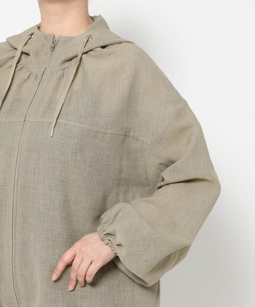 mysty woman（ミスティウーマン）の「シアーフードブルゾン 666530（パーカー・レディース・ベージュ/アイボリー/ブラック・FREE）」の13枚目の写真