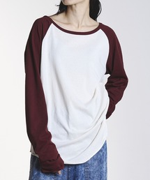 COLOR BLOCK RAGLAN TEE