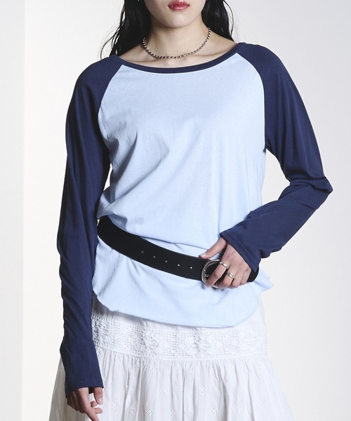 ROSE BUD（ローズバッド）の「COLOR BLOCK RAGLAN TEE（Tシャツ/カットソー・レディース・オフホワイト/ライトブルー・ONE SIZE）」の2枚目の写真