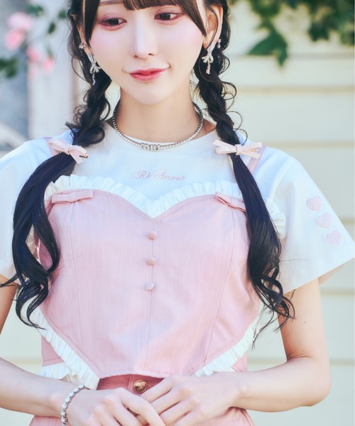 ReAmour(リアムール)の「ハート刺繍チビT(Tシャツ/カットソー・レディース・ブラック/ピンク・FREE)」の1枚目の写真