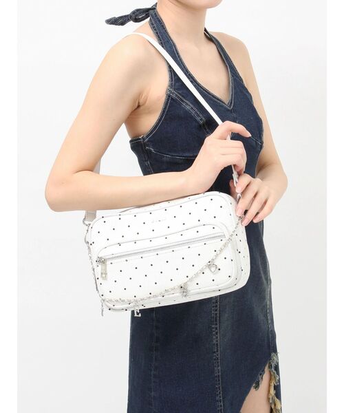 EVRIS(エヴリス)の「【500mlペットボトルも入る!】CHARMハンドBAG ドット柄(ハンドバッグ・レディース・イエロー/ブラック/ホワイト・FREE)」の15枚目の写真