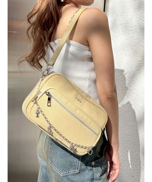 EVRIS(エヴリス)の「【500mlペットボトルも入る!】CHARMハンドBAG ドット柄(ハンドバッグ・レディース・イエロー/ブラック/ホワイト・FREE)」の1枚目の写真