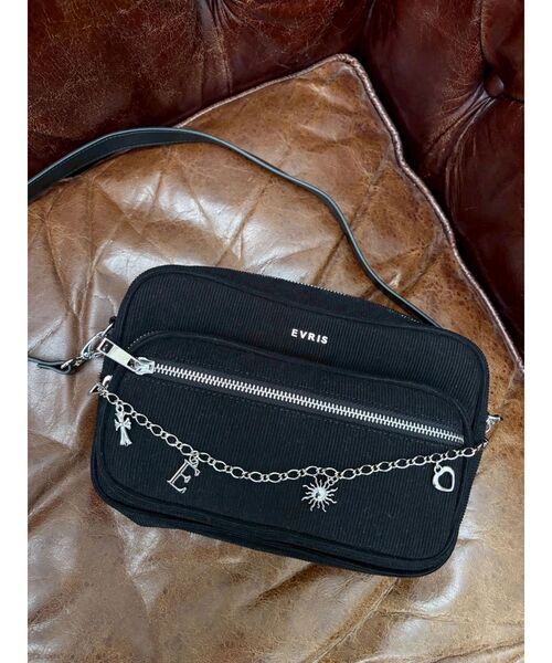 EVRIS(エヴリス)の「【500mlペットボトルも入る!】CHARMハンドBAG ドット柄(ハンドバッグ・レディース・イエロー/ブラック/ホワイト・FREE)」の9枚目の写真