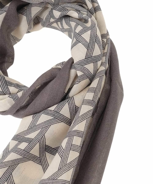 a.v.v（アーヴェヴェ）の「大判ストール（ストール/ショール・レディース・グレー/レッド・38）」の16枚目の写真