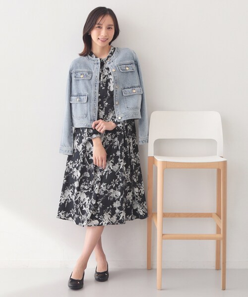 index(インデックス)の「フラワーハイネックタックワンピース【洗濯機OK/イージーアイロン/防シワ】(ワンピース・レディース・ネイビー系/アイボリー系/ベージュ系その他4・42/40/38/36)」の14枚目の写真