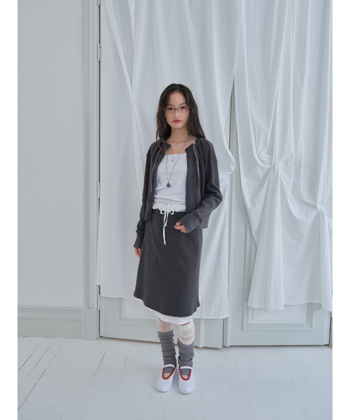 MUWM(ムウム)の「ダブルレイヤースカート Double Layer Skirts (チャコール)(スカート・レディース・チャコール・OS)」の2枚目の写真
