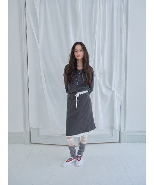 MUWM(ムウム)の「ダブルレイヤースカート Double Layer Skirts (チャコール)(スカート・レディース・チャコール・OS)」の3枚目の写真