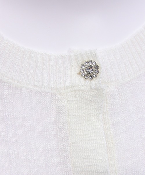 CLEAR BASIC（クリアベーシック）の「裾フリルビジューボタンシアーニットカーディガン［骨格ウェーブ/華奢見え/フレアシルエット/フェミニン］（カーディガン/ボレロ・レディース・ブラック/ピンクベージュ/アイボリー/ブルーグレー・F）」の14枚目の写真