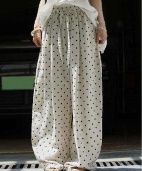 Vipoa（ヴィポア）の「Dot loose pants（その他パンツ・レディース・ベージュ/ホワイト/ブラック・FREE）」の6枚目の写真