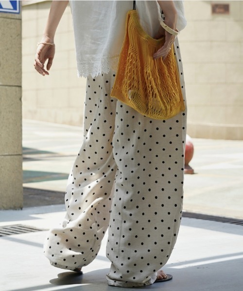 Vipoa（ヴィポア）の「Dot loose pants（その他パンツ・レディース・ベージュ/ホワイト/ブラック・FREE）」の10枚目の写真