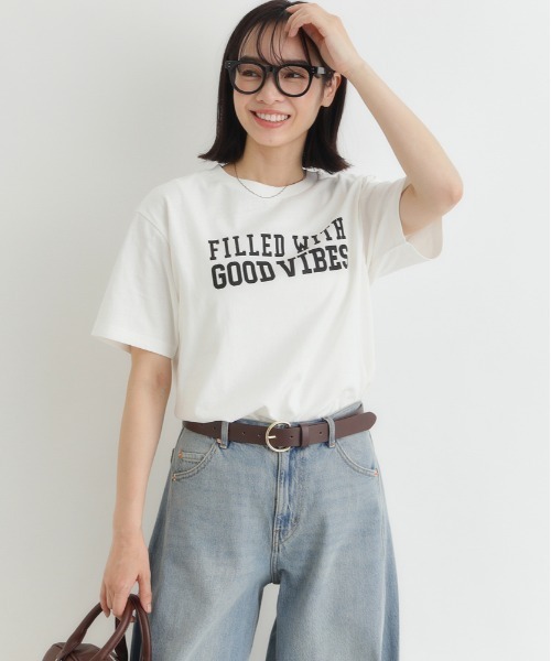 Right-on(ライトオン)の「【HONEYSUCKLE ROSE】アソートグラフィックTシャツ (半袖カットソー / プリントロゴ / クルーネック / ラウンドヘム / ゆったり / 体型カバー)(Tシャツ/カットソー・レディース・オフホワイト/ブルー/ブラウン/ホワイト/ライトグレー/イエロー/ダークグレー/キナリ・S/M/L)」の3枚目の写真