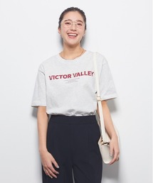 Right-on（ライトオン）の「【HONEYSUCKLE ROSE】アソートグラフィックＴシャツ (半袖カットソー / プリントロゴ / クルーネック / ラウンドヘム / ゆったり / 体型カバー)（Tシャツ/カットソー）」