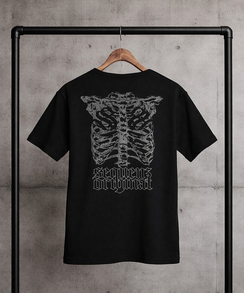 SEQUENZ(シークエンズ)の「SEQUENZ (シークエンズ) Tシャツ 半袖 バックプリント リブ素材 カットソー メンズ レディース(Tシャツ/カットソー・メンズ・ホワイト/ブラック・M/L)」の2枚目の写真