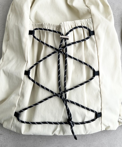 wears（ウェアーズ）の「【A4収納可】ナイロンドローストリングナップサック（バックパック/リュック・レディース・アイボリー/グレー/ブラック・FREE）」の16枚目の写真