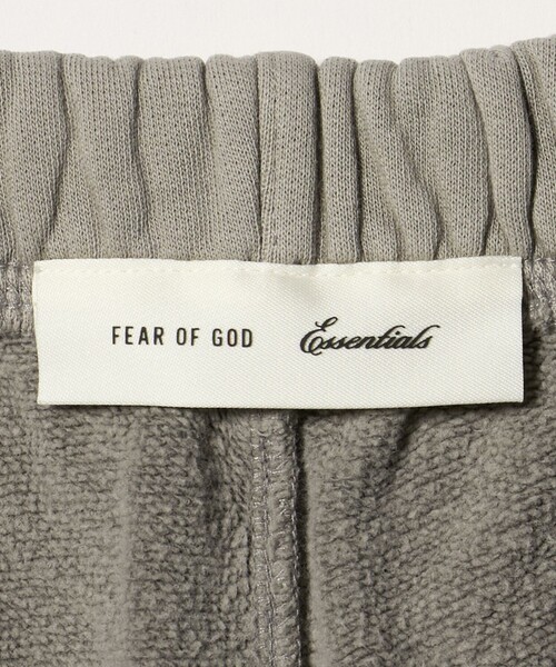 FOG ESSENTIALS(エフオージーエッセンシャルズ)の「<FEAR OF GOD ESSENTIALS>FIT ショーツ(スウェットパンツ・メンズ・ブラック/ナチュラル・XS/M/L/S)」の14枚目の写真
