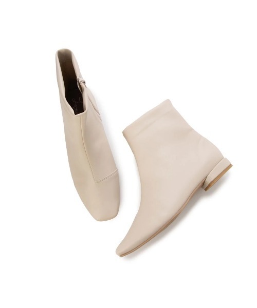 Launa lea(ラウナレア)の「【レイン対応】Rainy Dayストレッチスクエアトゥショートブーツ(R9024)(レインシューズ・レディース・ブラック/アイボリー・M/S/LL/L)」の14枚目の写真
