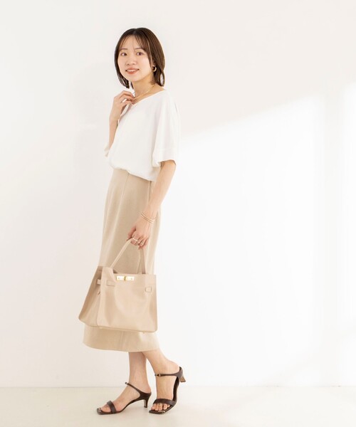NOLLEY’S(ノーリーズ)の「《セットアップ対応》ウォッシャブルストレッチツイルタイトスカート(スカート・レディース・ネイビー/ベージュ・40/38/36)」の13枚目の写真