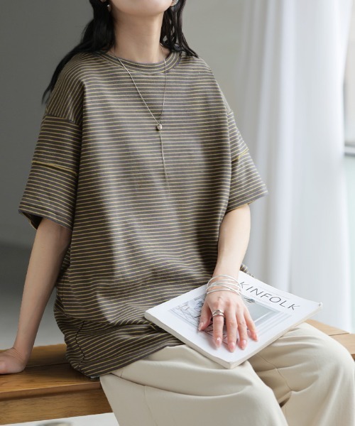 HUG.U(ハグユー)の「もっちりメロウボーダーTシャツ(Tシャツ/カットソー・レディース・ダークグレー/グレー×ホワイト/ホワイト×ブラック・FREE)」の2枚目の写真