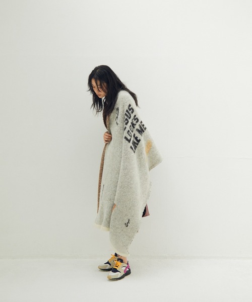 STOF(ストフ)の「STOF/ストフ/Alternative Knit Throw(ストール/ショール・メンズ・ブラック/ホワイト・F)」の4枚目の写真