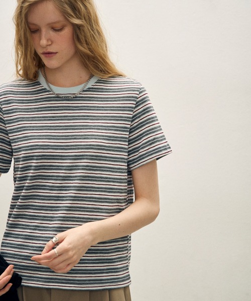 uchi.(ウチ)の「マルチボーダー 配色リブクルーネックTシャツ(Tシャツ/カットソー・レディース・レッド系/サックスブルー系/イエロー系・FREE)」の2枚目の写真